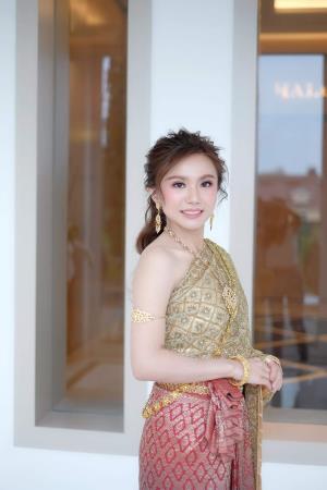 ชุดไทยเจ้าสาว ชุดไทยจักรพรรดิ์ เช่าที่แบมบี้ เวดดิ้ง ห้วยขวาง